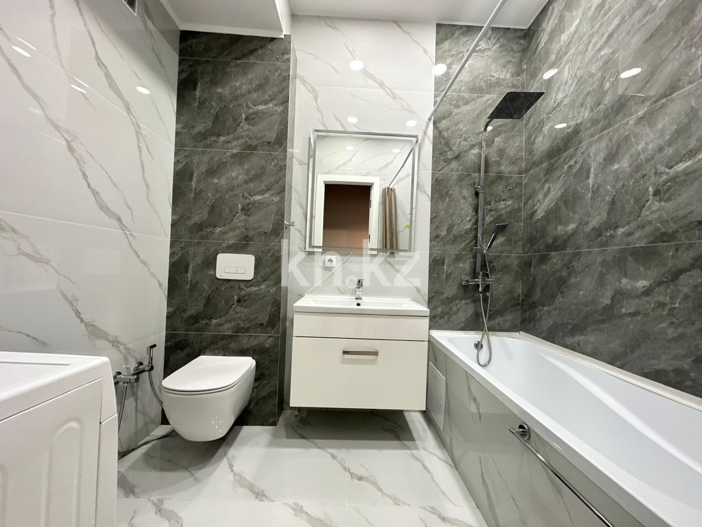 Продажа 3-комнатной квартиры, 83 м², ул. Таттимбета в Караганде - фото 10