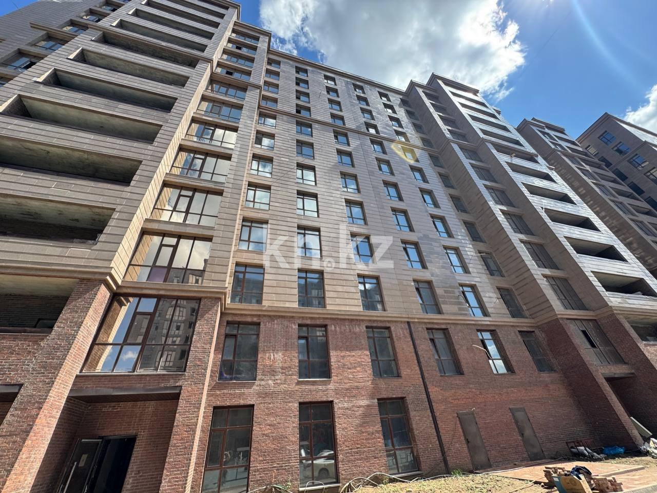 Продажа 1-комнатной квартиры, 40.7 м², ул. Калдаякова, дом  46 - ГОРЯЧАЯ ЦЕНА - Продажа  однокомнатных квартир в Астане с фото фото 1 из 13