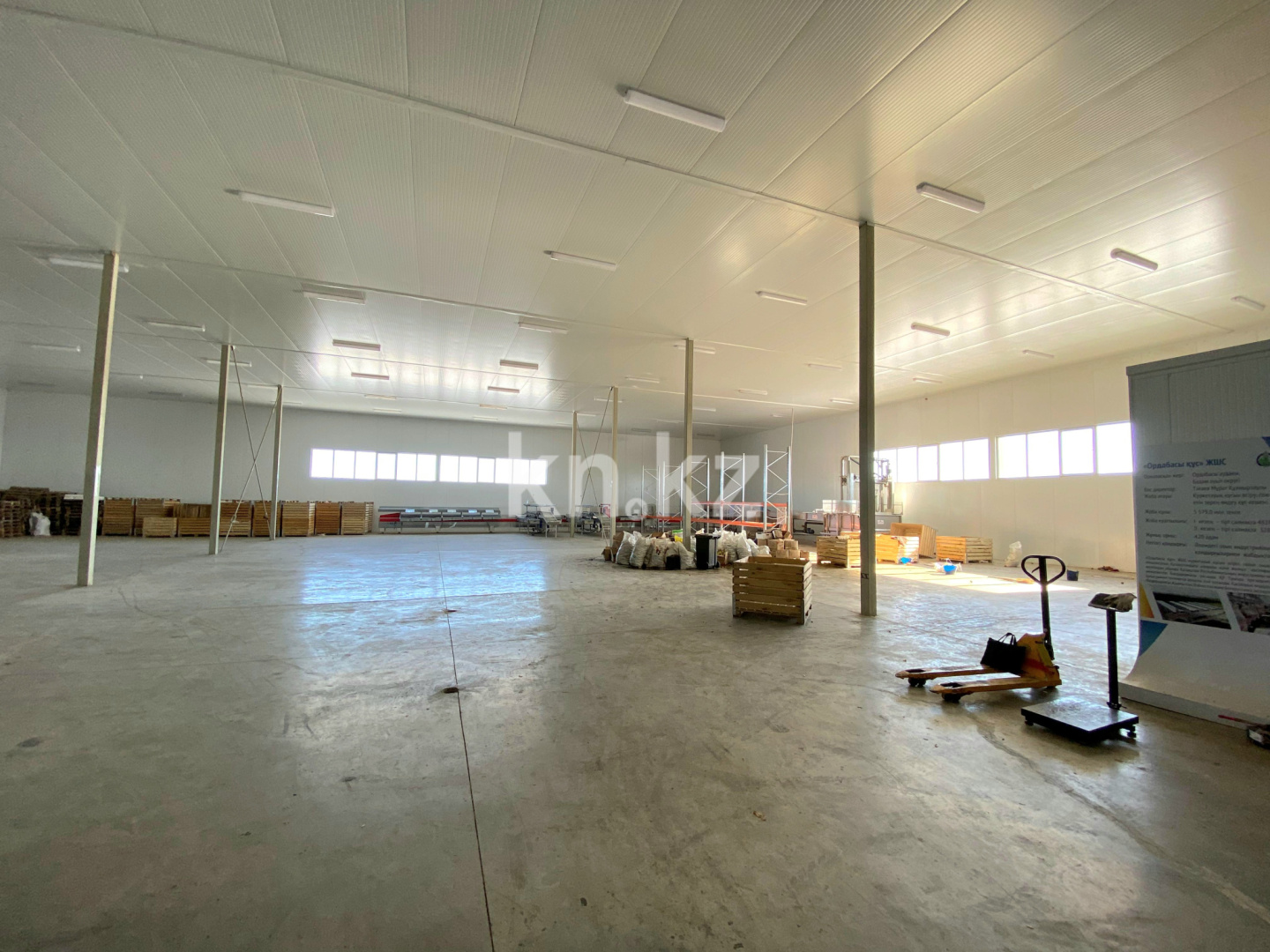 Продажа , 2700 м², Акбулак п., дом  1111 - Продажа офисных и торговых помещений в Шымкенте фото 16 из 40