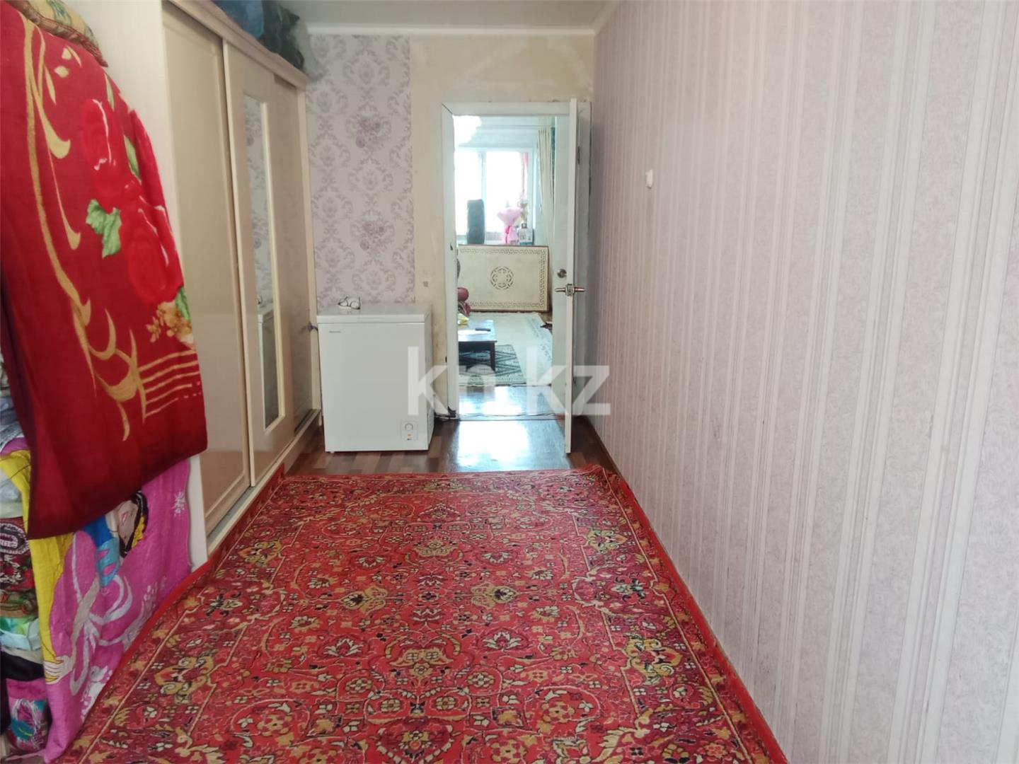 Продажа 2-комнатной квартиры, 44 м², мкр-н 16, дом  15 - Продажа квартир в Караганде фото 1 из 11