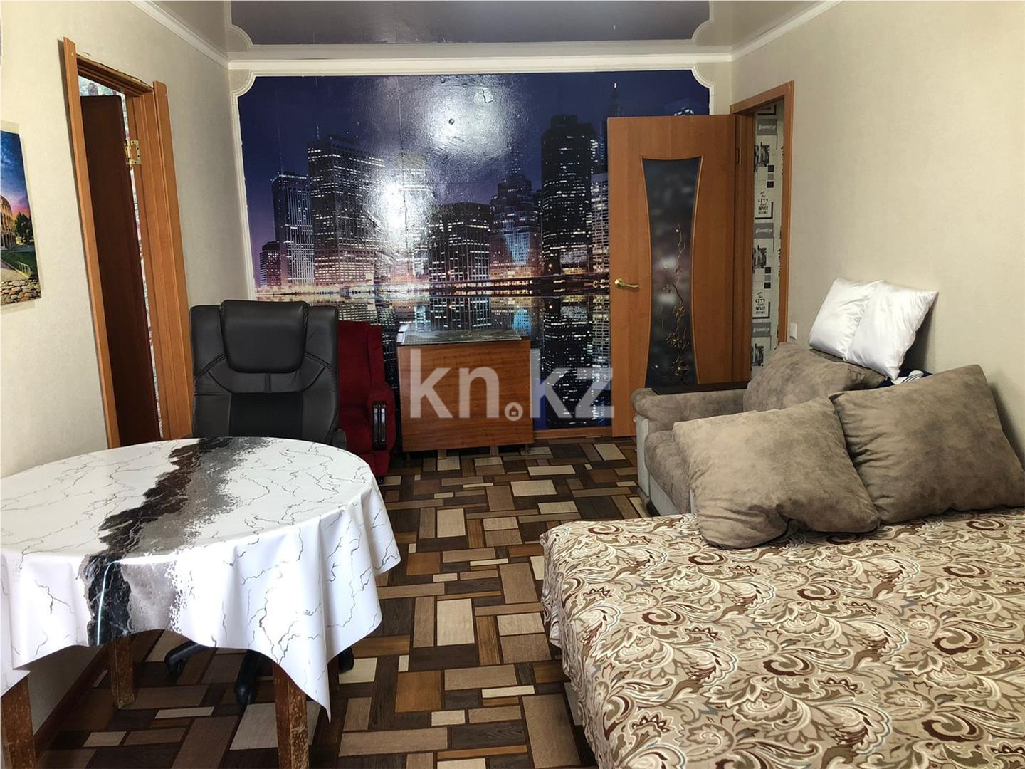 Продажа 4-комнатной квартиры, 61 м², мкр-н 11а в Караганде - фото 2