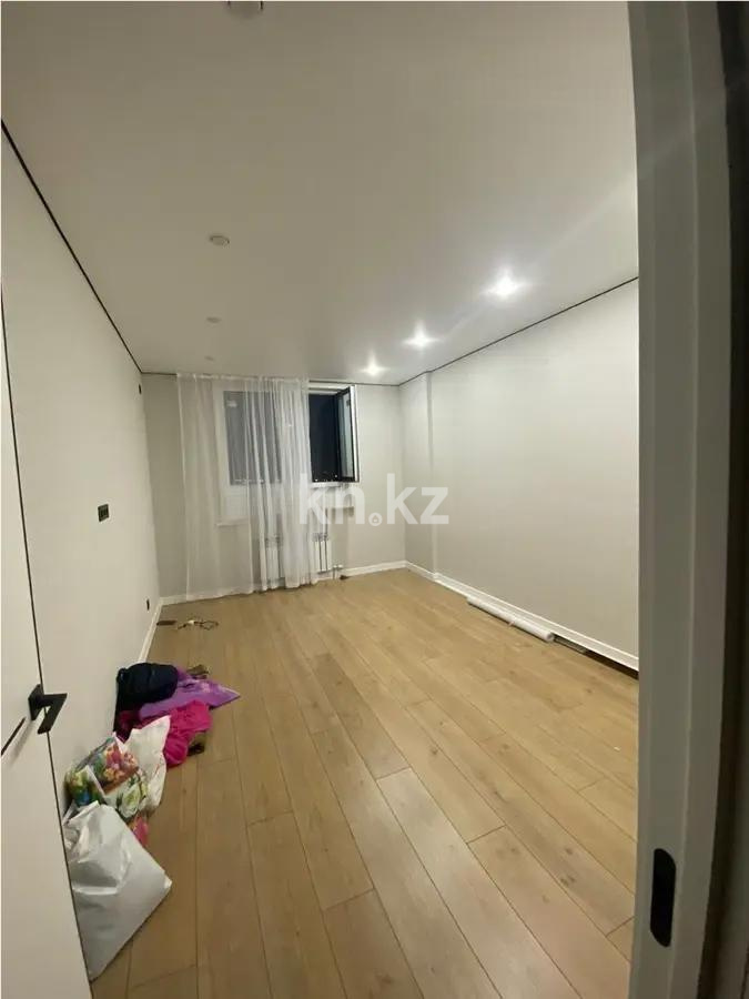 Продажа 1-комнатной квартиры, 38 м², ул. А-102, дом  11/2 в Астане