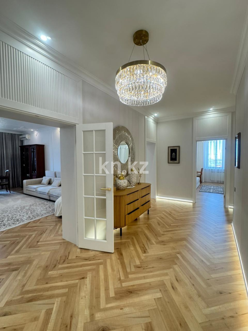 Продажа 4-комнатной квартиры, 175 м², ул. Жусан, дом  11 в Астане - фото 15