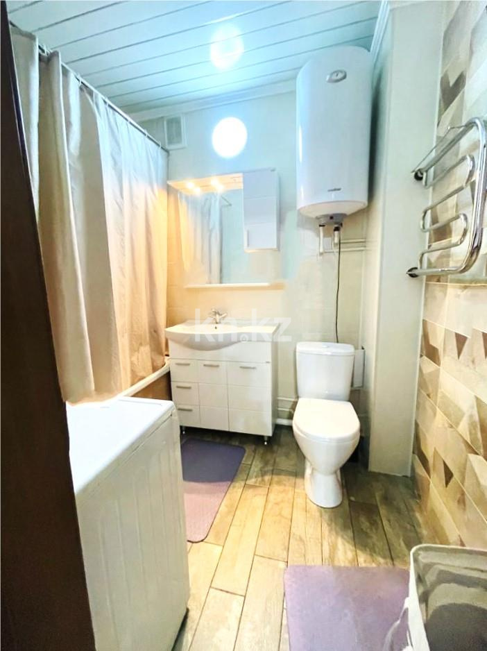 Продажа 3-комнатной квартиры, 80 м², пр. Шахтеров - Продажа  трехкомнатных квартир в Караганде фото 10 из 12