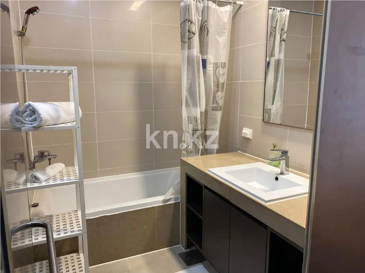 Продажа 4-комнатной квартиры, 140 м², пр. Кошкарбаева, дом  10/1 в Астане - фото 3