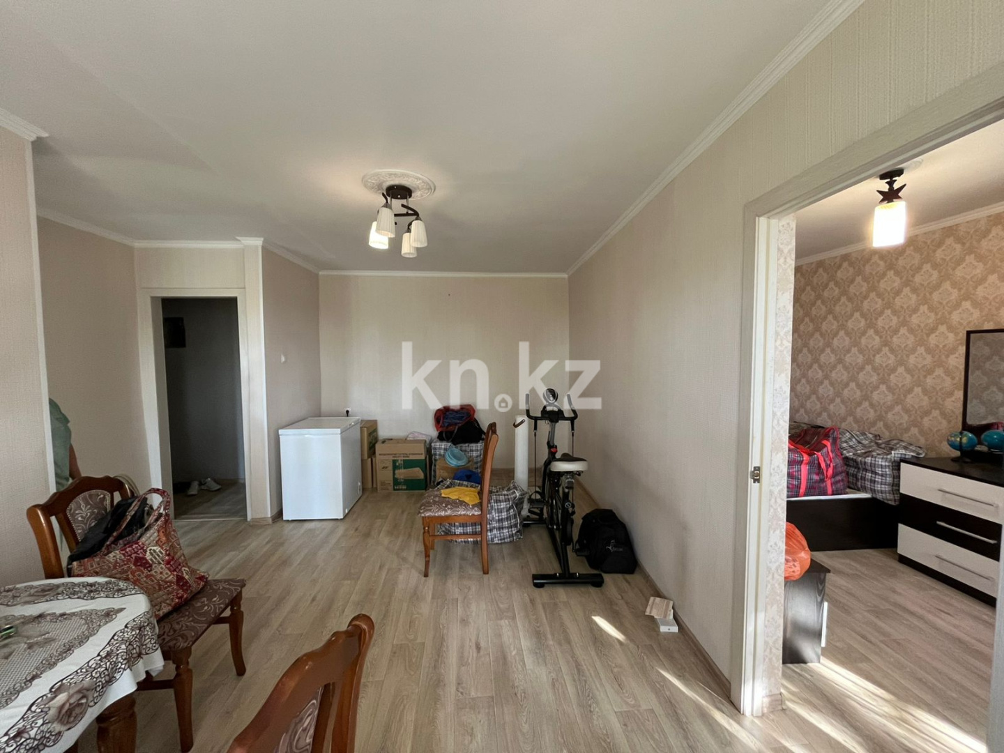 Продажа 2-комнатной квартиры, 43 м², мкр-н 17 - Продажа  двухкомнатных квартир в Караганде фото 8 из 10