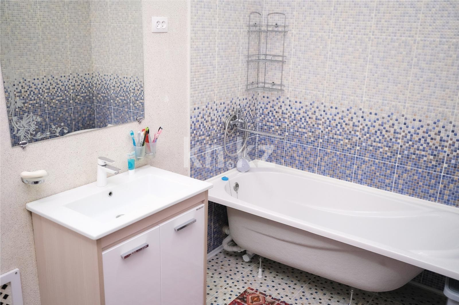 Продажа 3-комнатной квартиры, 158 м² в Караганде