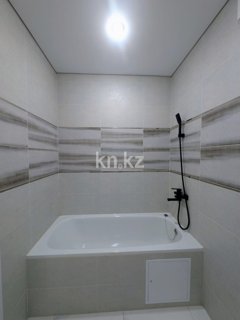 Продажа 3-комнатной квартиры, 97 м² - Продажа жилой и коммерческой недвижимости в Уральске фото 19 из 22