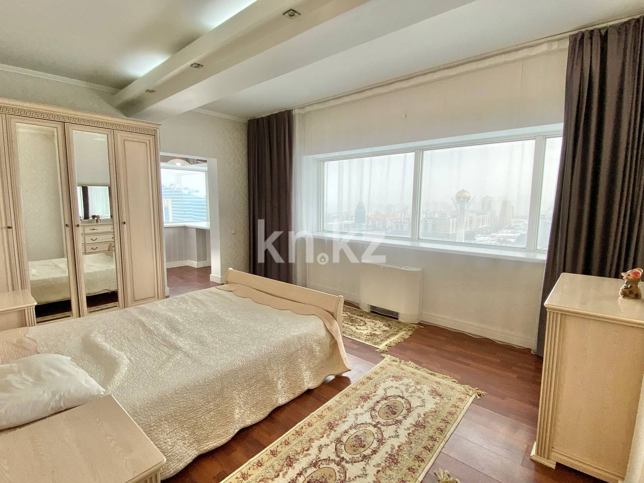 Продажа 2-комнатной квартиры, 85 м², ул. Достык, дом  5 в Астане