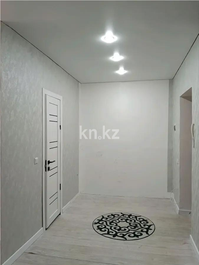 Продажа 2-комнатной квартиры, 55 м², ул. Байтурсынова, дом  67 в Астане - фото 3