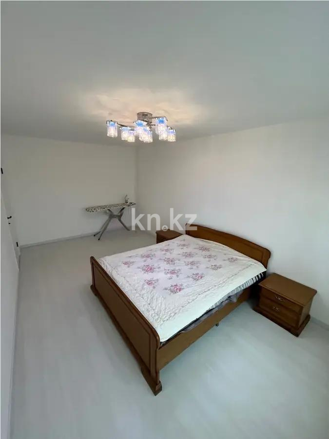 Продажа 3-комнатной квартиры, 63 м², мкр-н Орбита-2, дом  17а в Алматы - фото 2