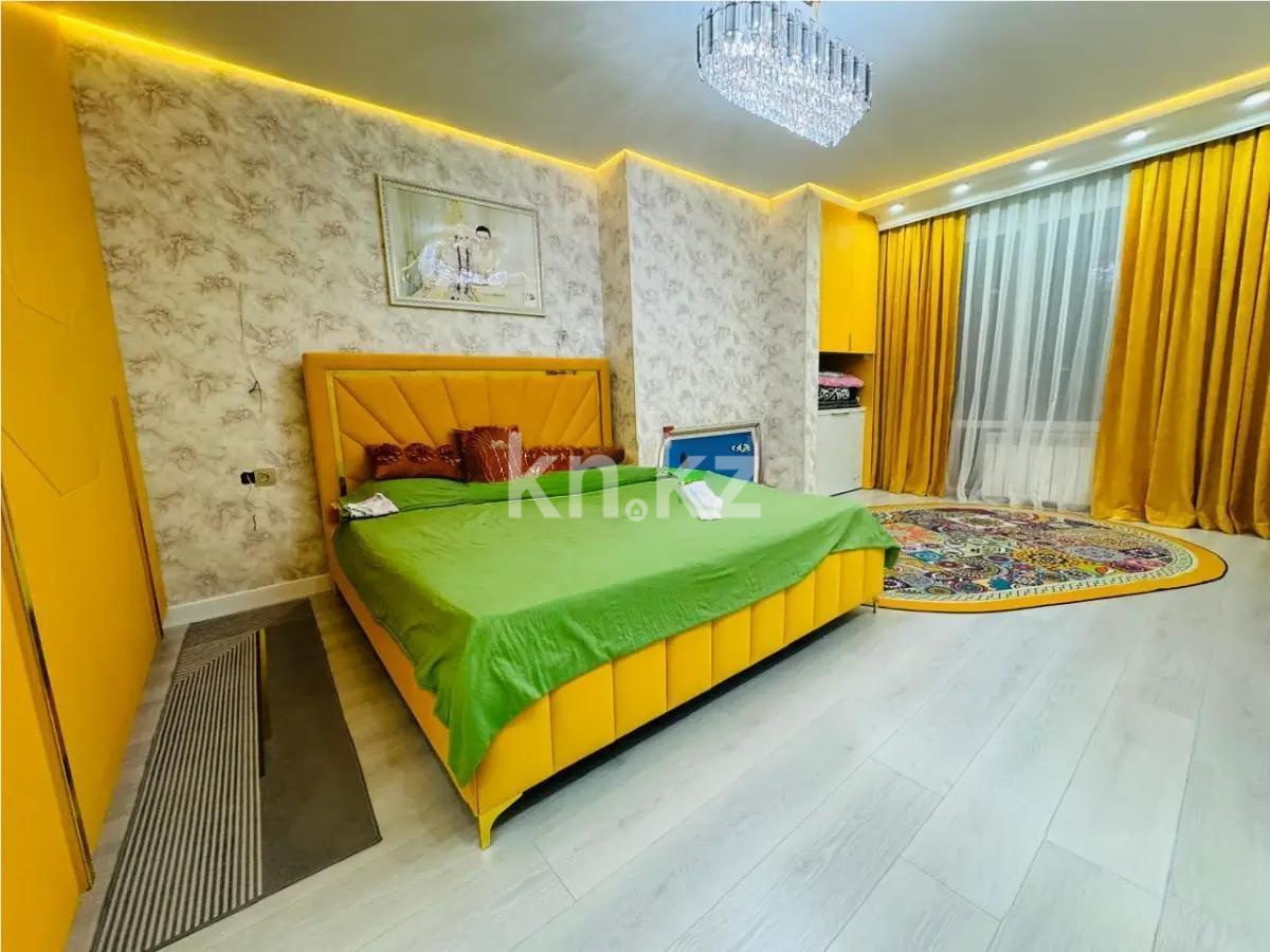 Продажа 3-комнатной квартиры, 110 м², ул. Сыганак, дом  13 - Продажа квартир в Казахстане фото 1 из 5
