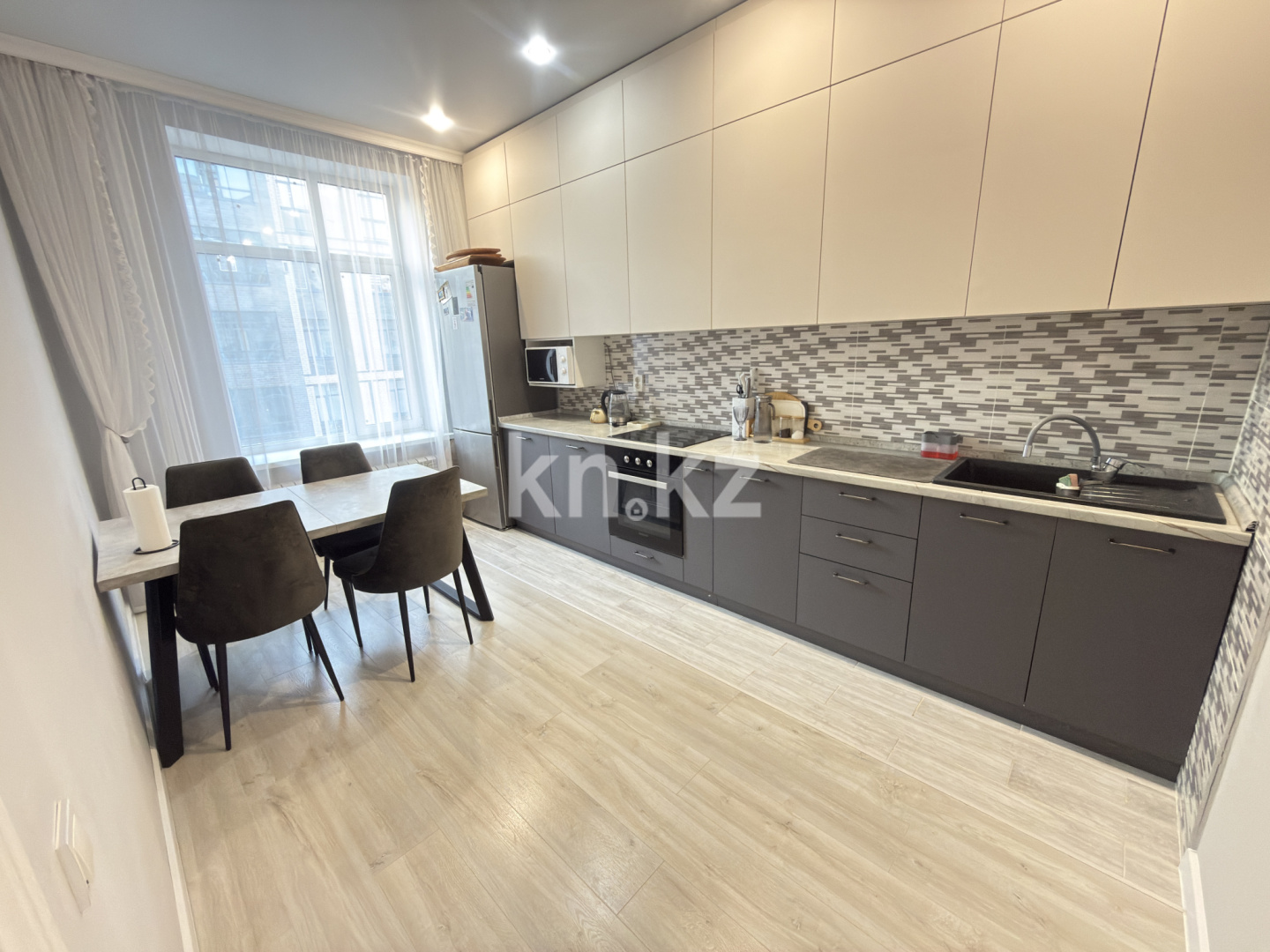 Продажа 2-комнатной квартиры, 70 м² - Продажа двухкомнатных квартир на Юго-Востоке Караганды фото 7 из 18