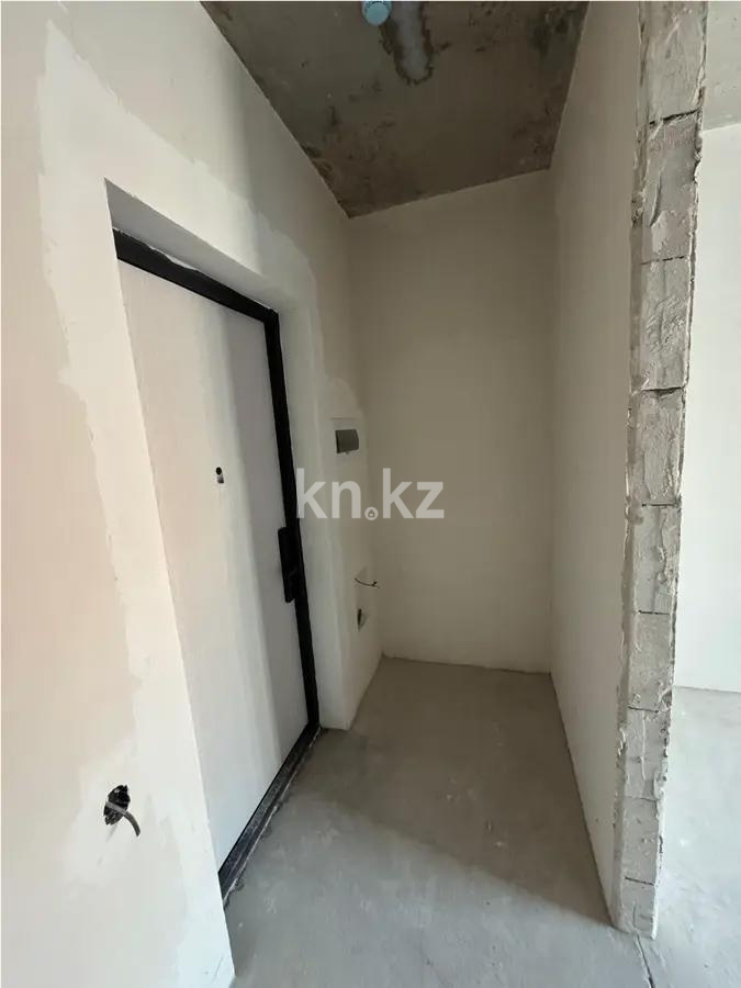 Продажа 1-комнатной квартиры, 38 м², ул. Райымбек батыра, дом  2 стр в Астане - фото 5