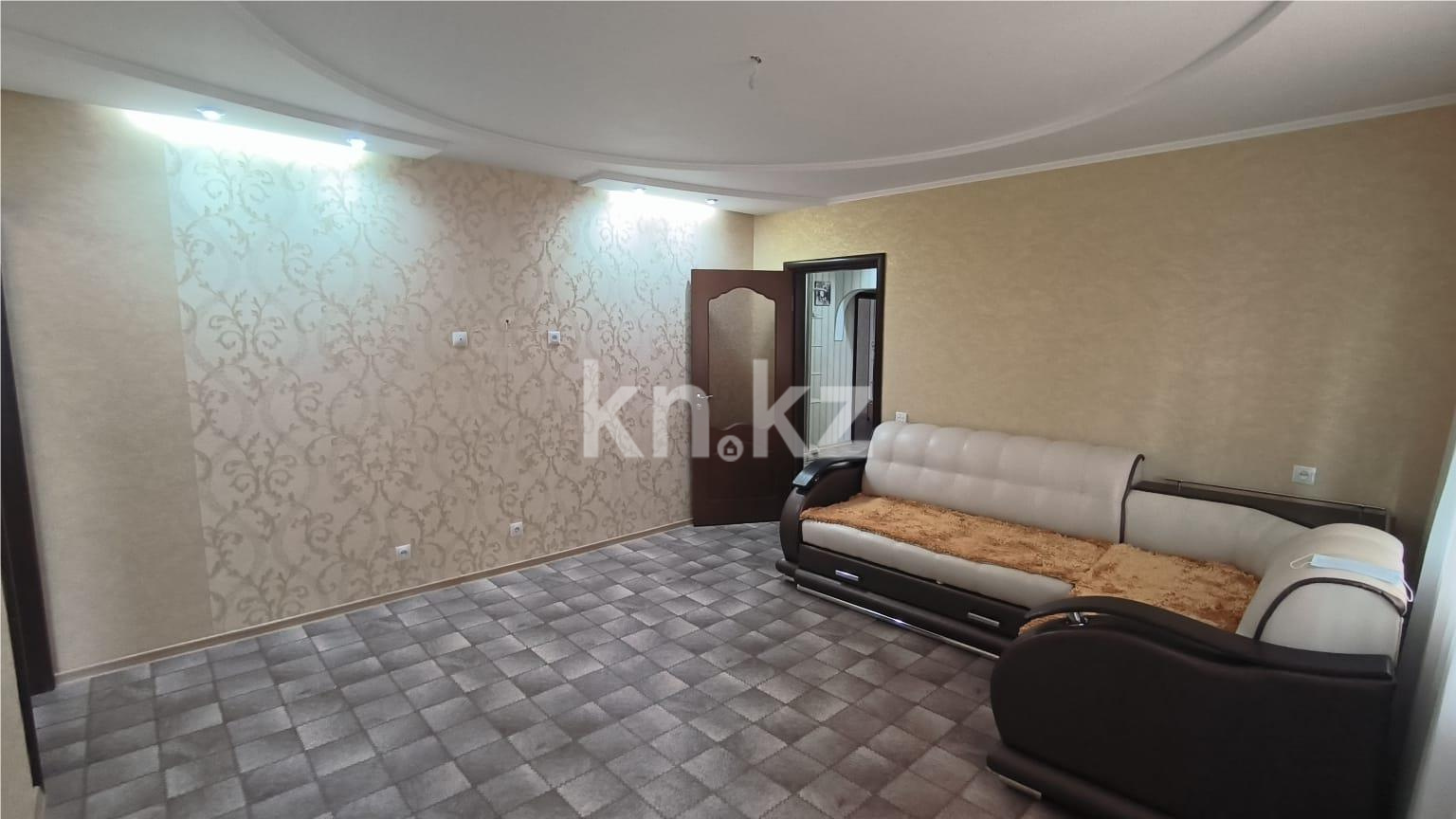 Продажа 4-комнатной квартиры, 76 м², мкр-н Гульдер-1 в Караганде - фото 2