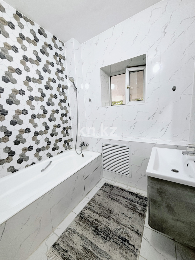 Продажа 6-комнатного дома, 300 м², ул. Оспанова - Продажа домов, коттеджей в Алматы без посредников фото 13 из 15