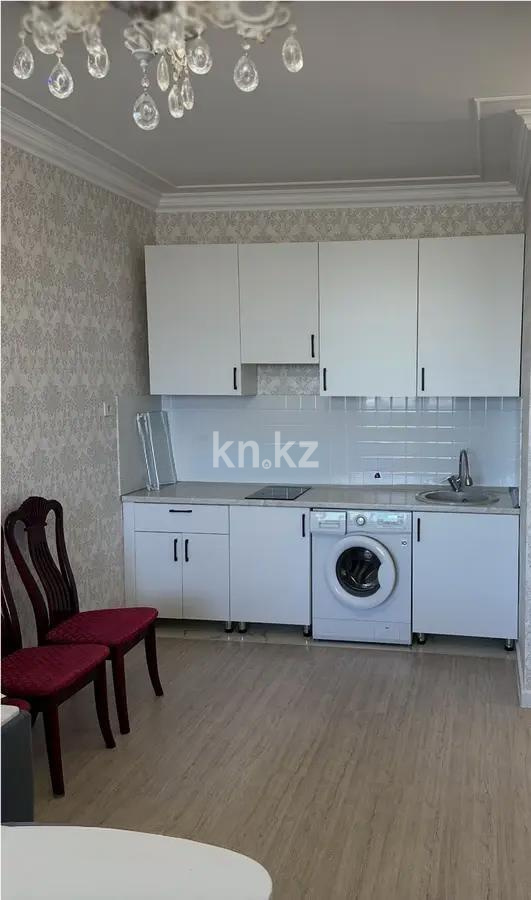 Продажа 1-комнатной квартиры, 37 м², ул. Нажимеденова, дом  17 в Астане - фото 2