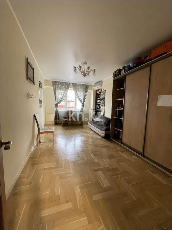 Продажа 3-комнатной квартиры, 80 м², пр. Назарбаева, дом  77 в Алматы