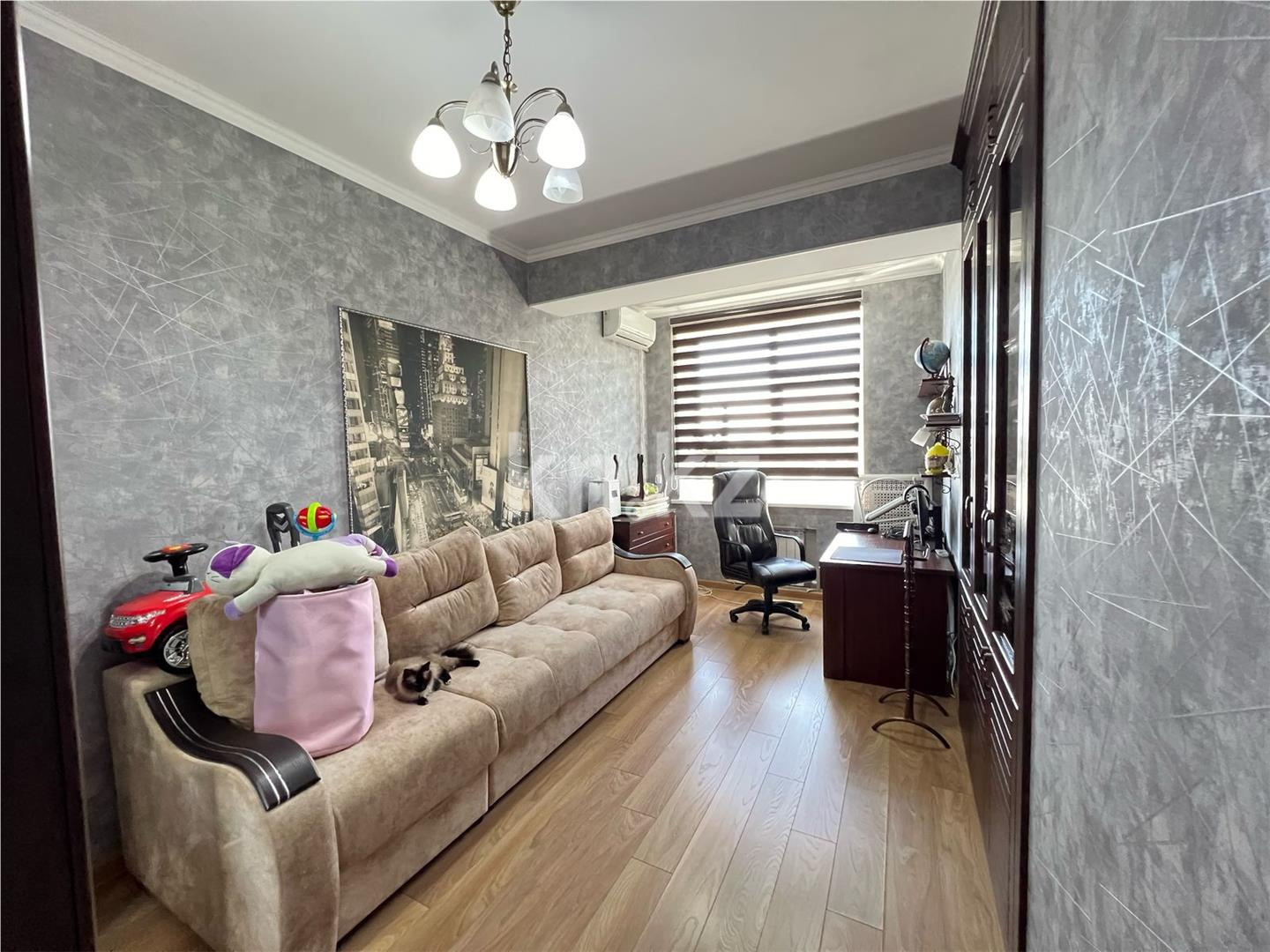 Продажа 3-комнатной квартиры, 127 м², ул. Аманжолова, дом  96/1 - Продажа квартир в Караганде фото 6 из 25