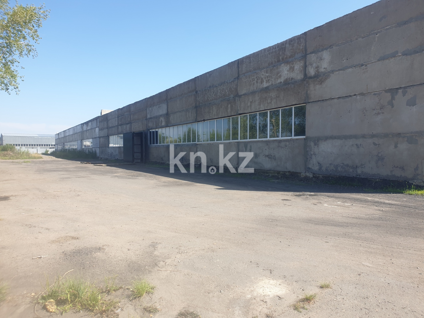 Продажа базы, 4500 м² - Продажа жилой и коммерческой недвижимости в Казахстане фото 2 из 10