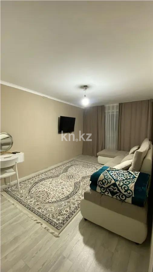 Продажа 2-комнатной квартиры, 42 м², мкр-н 17, дом  37 - Продажа квартир в Караганде фото 1 из 4