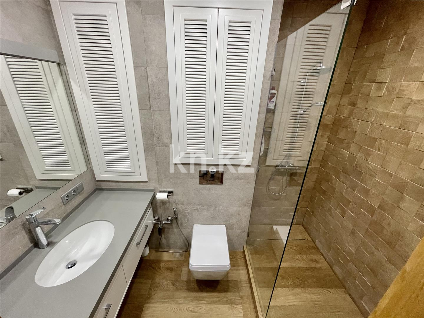 Продажа 3-комнатной квартиры, 82 м², мкр-н Гульдер-1, дом  1/4 - Продажа  трехкомнатных квартир в Караганде фото 16 из 32