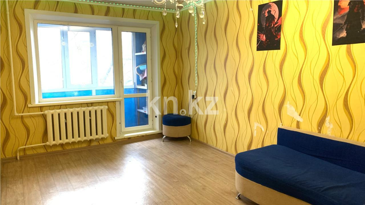 Продажа 1-комнатной квартиры, 30 м², ул. Язева - Продажа  однокомнатных квартир в Караганде фото 2 из 9