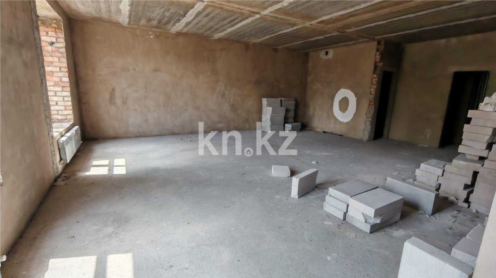 Продажа 3-комнатной квартиры, 90 м², ул. Сатыбалдина - Продажа  трехкомнатных квартир в Караганде фото 7 из 14