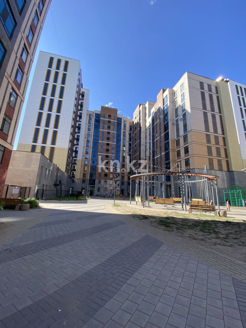 Продажа 3-комнатной квартиры, 70 м², ул. Букетова, дом  3/3 - Продажа квартир в Караганде фото 1 из 18