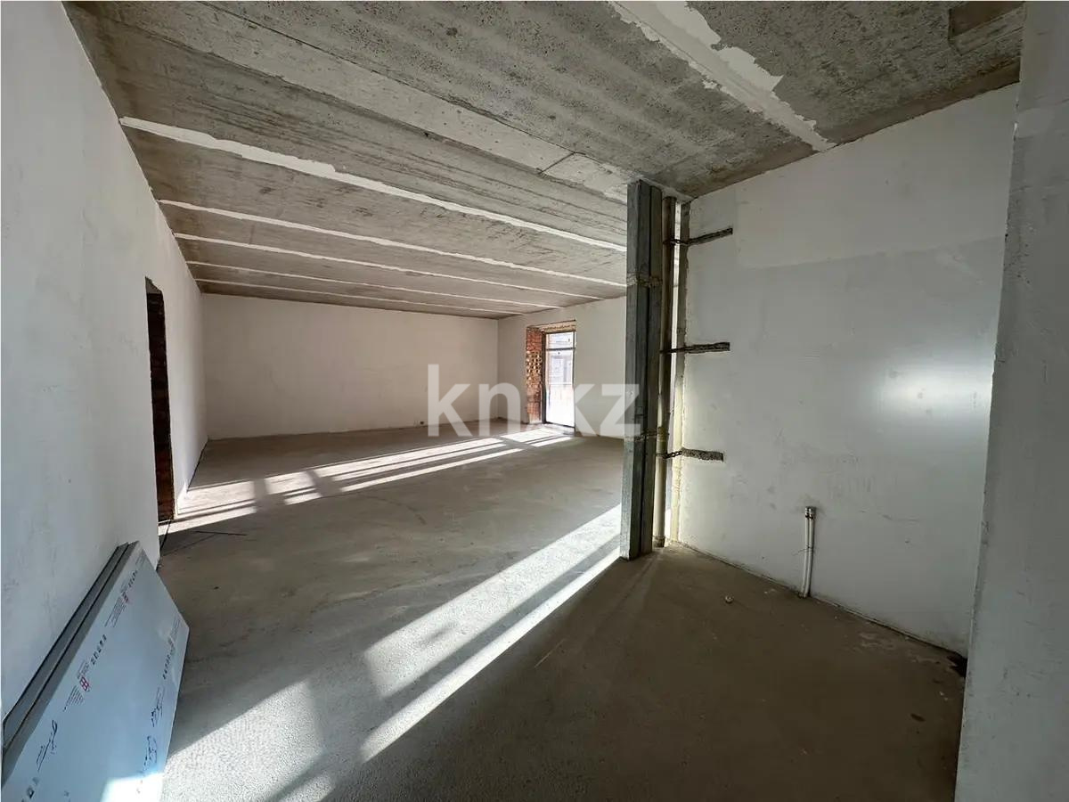 Продажа 3-комнатной квартиры, 112 м² - Продажа квартир в Караганде на Юго-Востоке - страница 15 фото 2 из 4