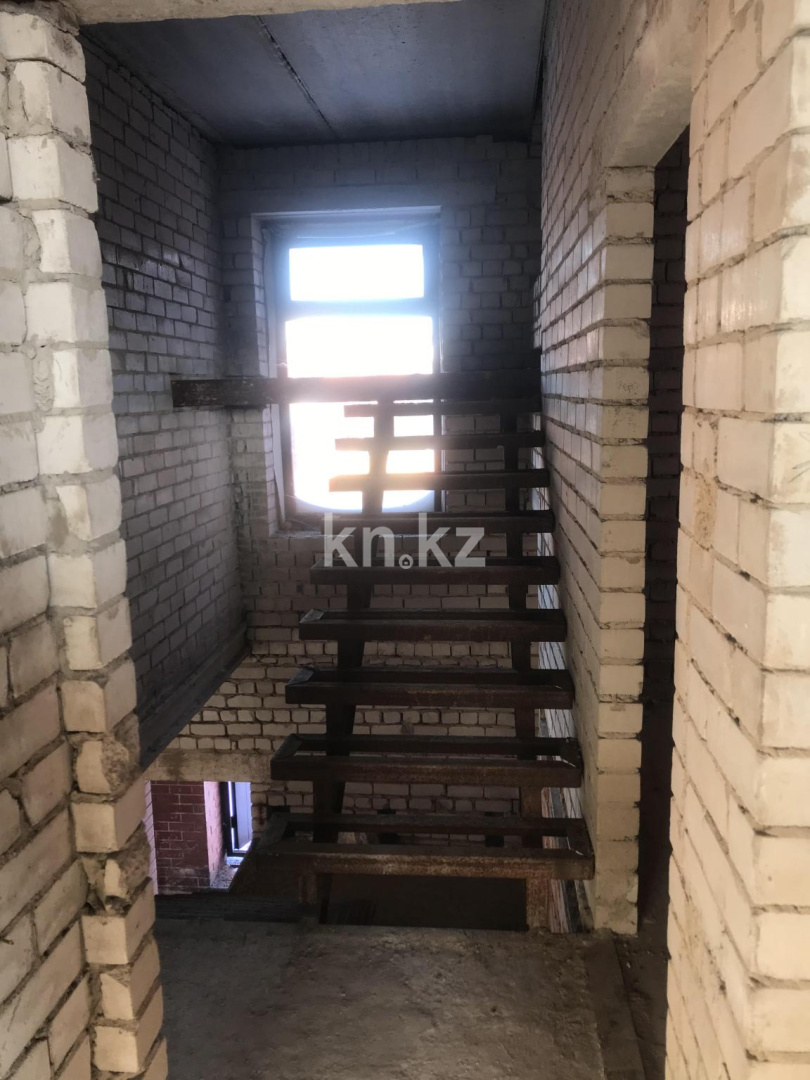 Продажа 7-комнатного дома, 325.8 м², ул. Муканова, дом  45/68 - Продажа домов и коттеджей в Караганде без посредников фото 3 из 17