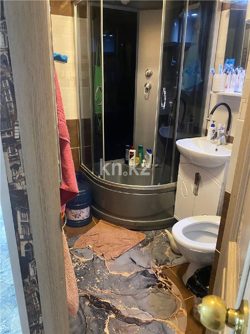 Продажа 2-комнатной квартиры, 44 м², 21-й мкр. - Продажа квартир в Караганде фото 7 из 8