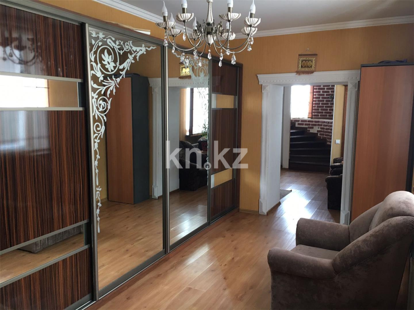 Продажа 6-комнатного дома, 343 м², ул. Жандарбековой в Караганде - фото 22