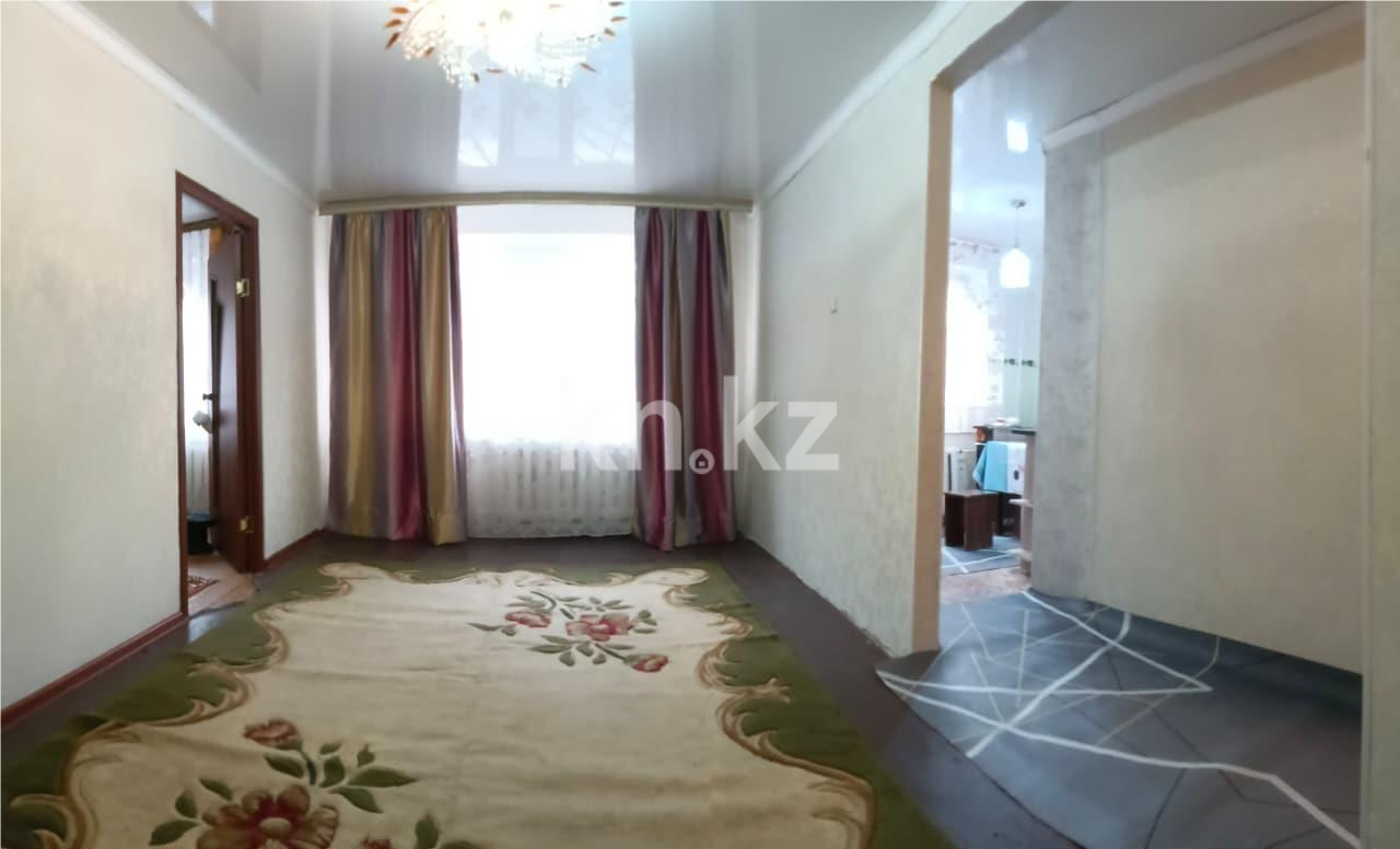 Продажа 2-комнатной квартиры, 44 м², мкр-н 13, дом  6 в Караганде