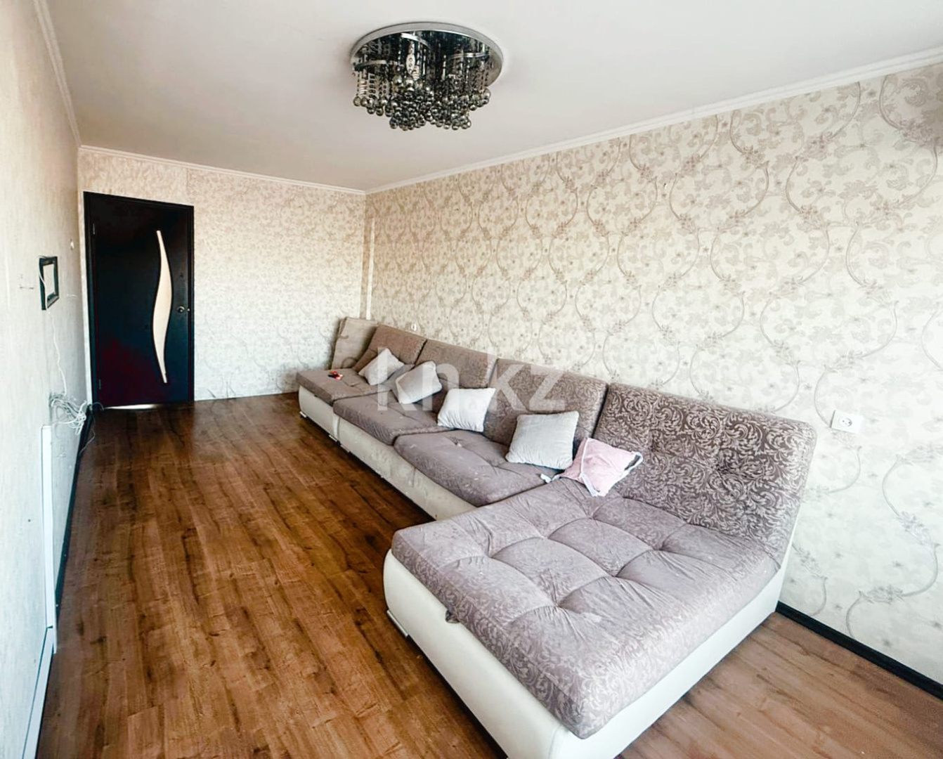 Продажа 2-комнатной квартиры, 54 м², ул. Кабанбай Батыра, дом  80 - Продажа  двухкомнатных квартир в Усть-Каменогорске фото 1 из 26