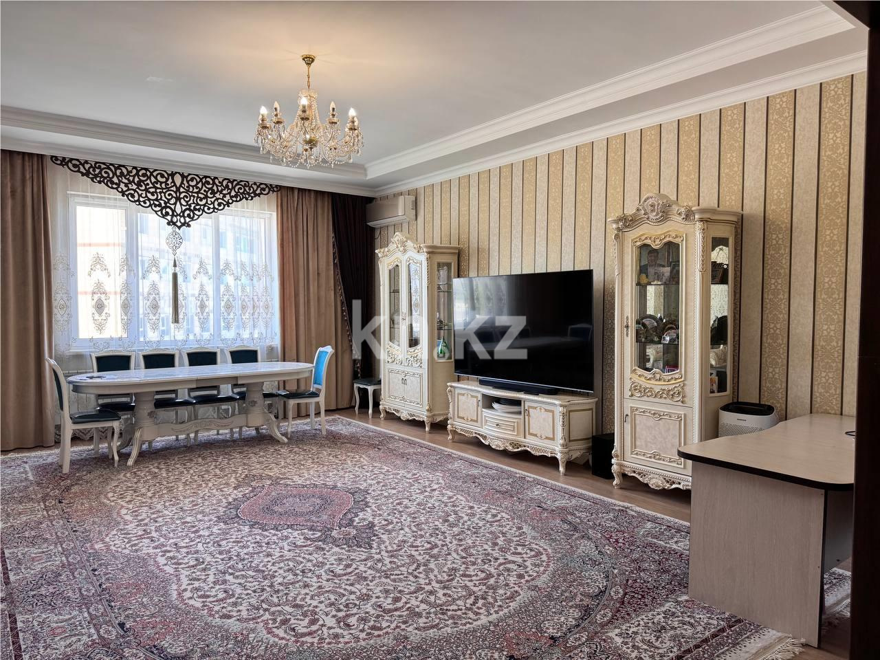 Продажа 4-комнатной квартиры, 220.4 м², ул. Керей, Жанибек хандар - Продажа  четырехкомнатных квартир в Астане фото 1 из 30