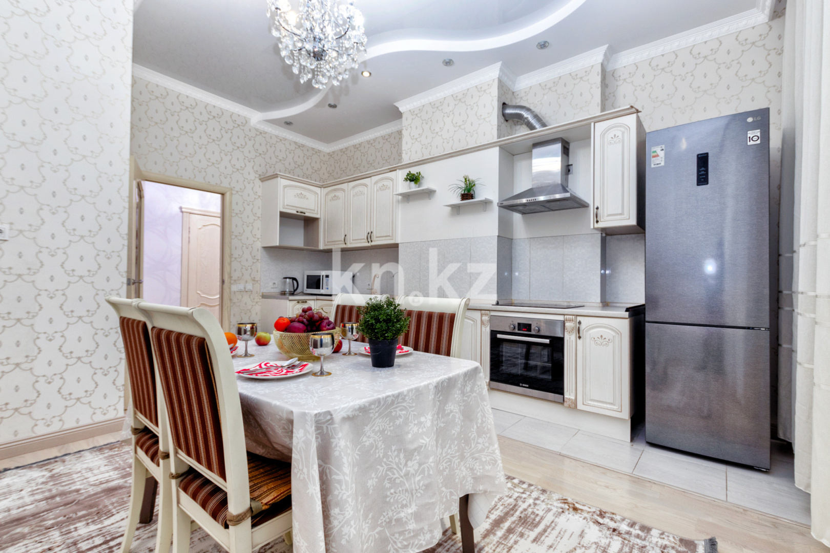 Аренда 3-комнатной квартиры посуточно, 130 м², ул. Керей, Жанибек хандар, дом  14/2 - ул. Сауран - Аренда квартир посуточно в Астане без посредников фото 9 из 17