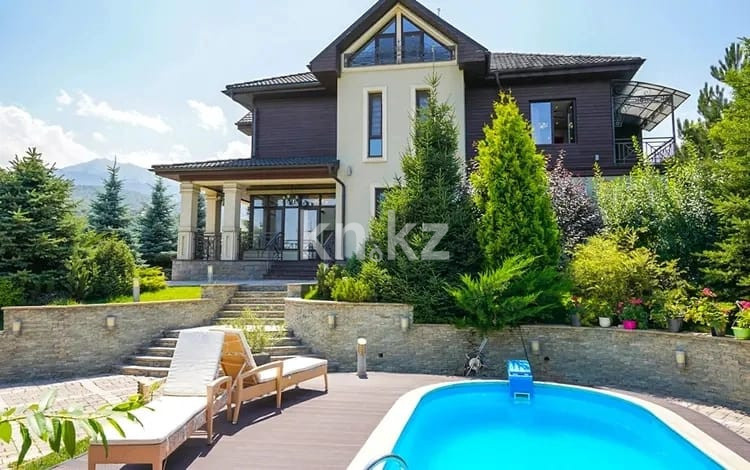 Аренда 8-комнатного дома, 540 м² - Аренда домов в Алматы фото 1 из 24