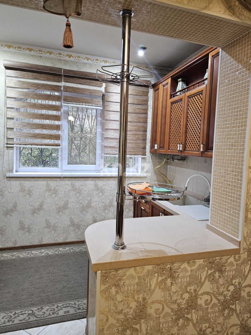 Аренда 4-комнатной квартиры посуточно, 152 м², ул. 8 Марта, дом  5а - Аренда квартир посуточно в Шымкенте фото 1 из 12