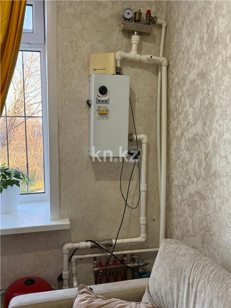 Продажа 3-комнатной квартиры, 62 м², ул. Санаторная - Продажа квартир в Караганде фото 11 из 13