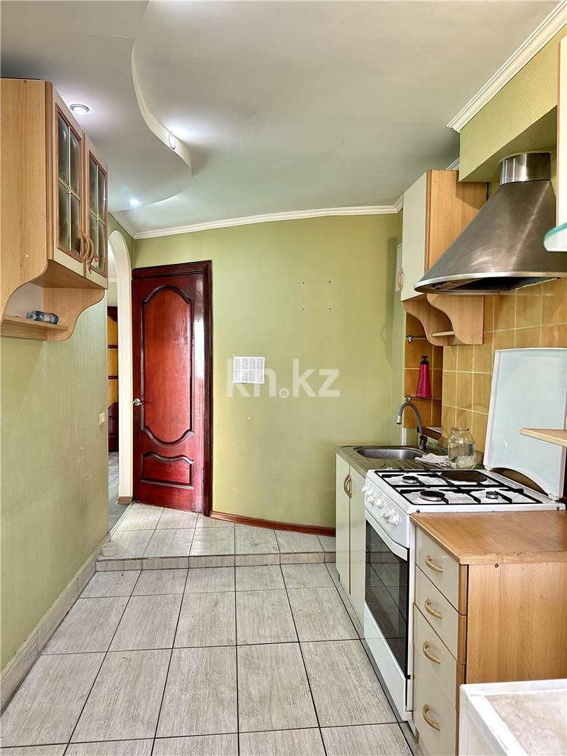 Продажа 3-комнатной квартиры, 61 м², ул. Ержанова - Продажа  трехкомнатных квартир в Караганде фото 10 из 16