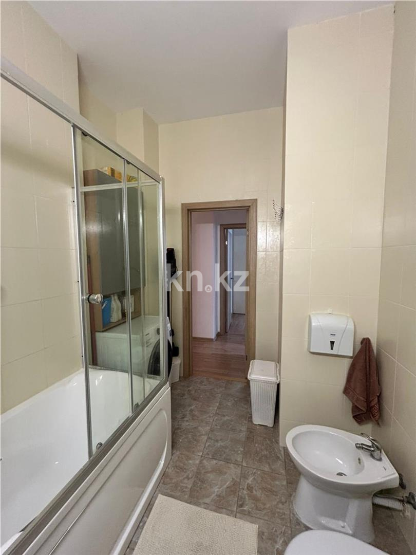 Продажа 4-комнатной квартиры, 110 м², пр. Кабанбай батыра, дом  60а/2 - Продажа  четырехкомнатных квартир в Астане фото 22 из 25