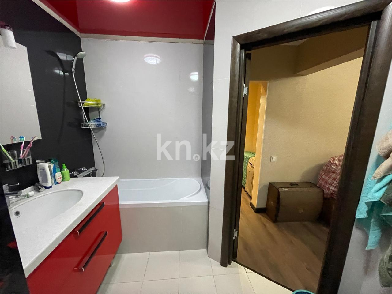 Продажа 4-комнатной квартиры, 93 м² в Караганде - фото 14