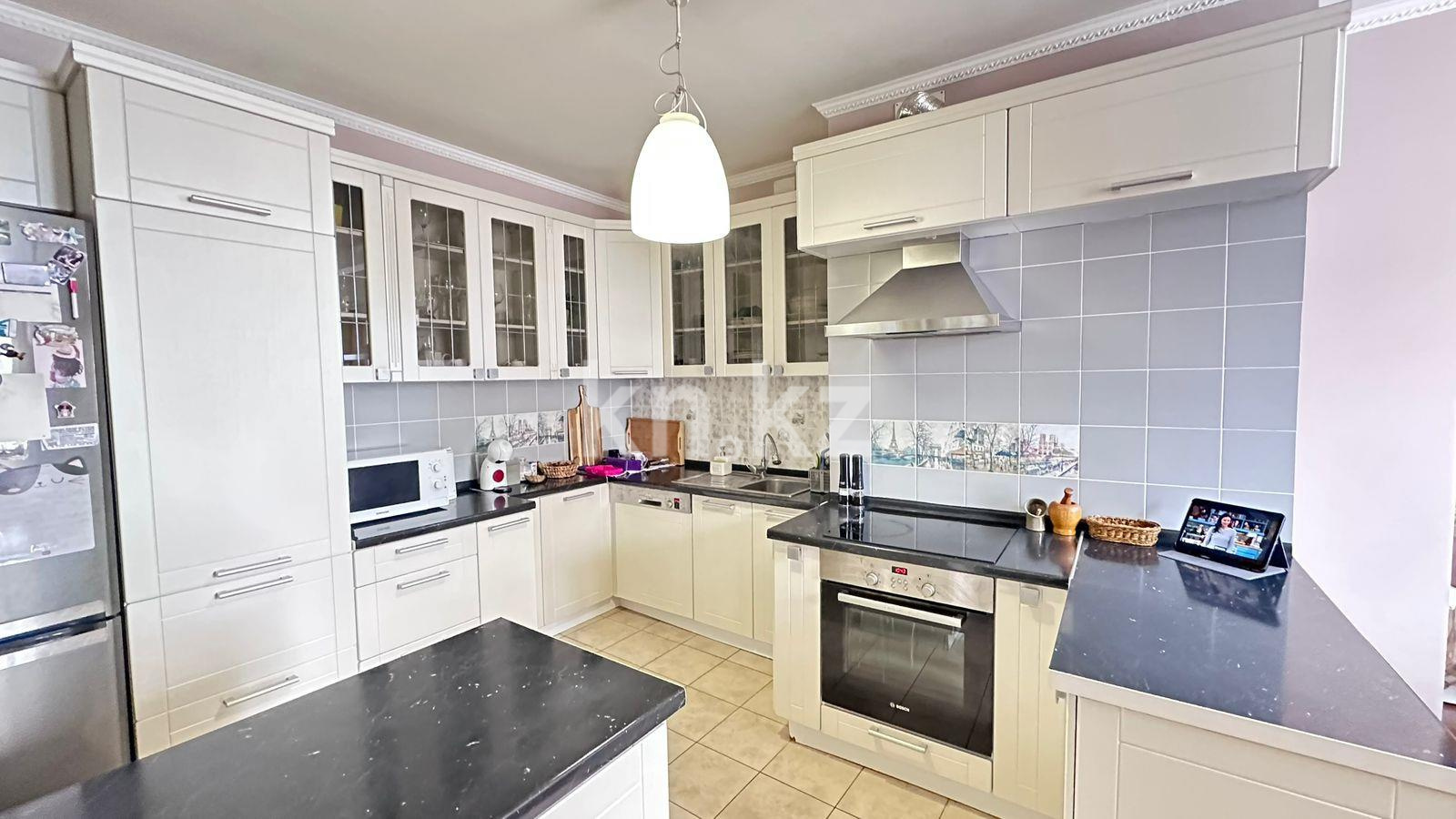 Продажа 2-комнатной квартиры, 74 м², ул. Иманбаевой - Продажа  двухкомнатных квартир в новостройках Астаны с фото фото 1 из 7