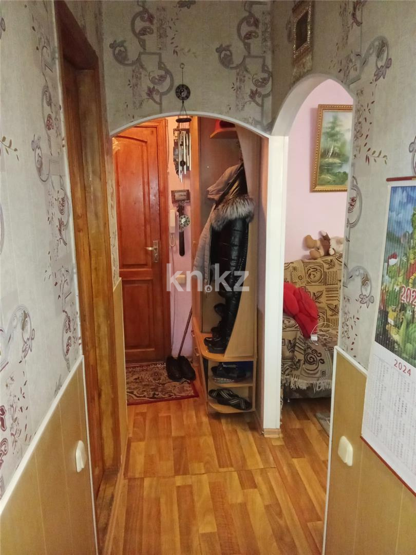 Продажа 3-комнатной квартиры, 41 м², мкр-н 12 - Продажа квартир в Караганде фото 10 из 10