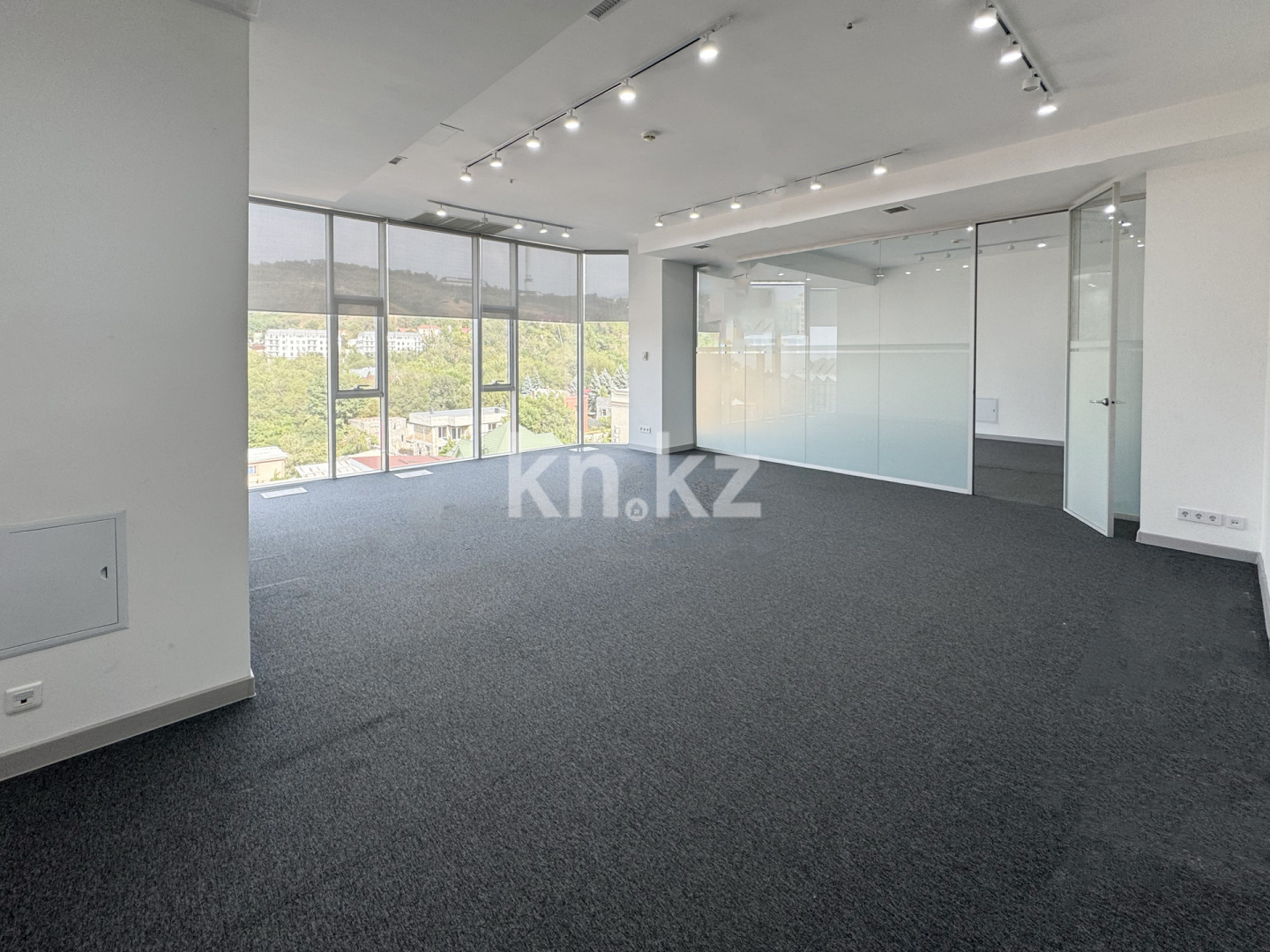 Аренда , Достык, дом  192/2 - Аренда офисных и торговых помещений в Алматы фото 2 из 9