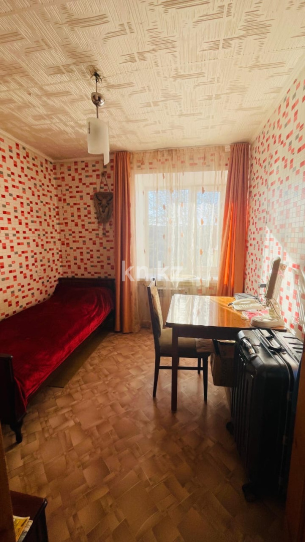Продажа 3-комнатной квартиры, 58 м², ул. Аманжолова в Караганде - фото 3