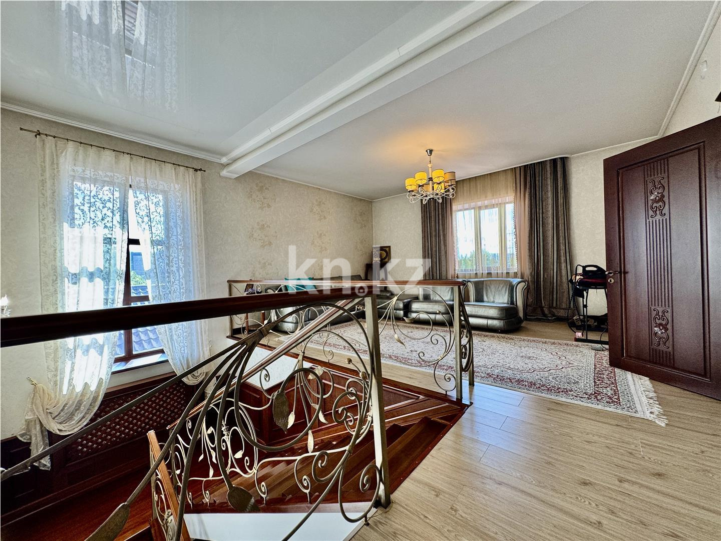 Продажа 6-комнатного дома, 417.7 м², ул. Ермекова в Караганде - фото 36