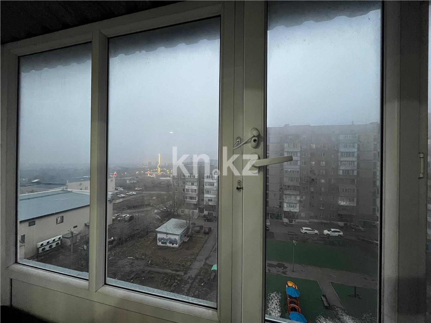 Продажа 3-комнатной квартиры, 65 м², мкр-н Голубые Пруды - Продажа  трехкомнатных квартир в Караганде фото 12 из 12