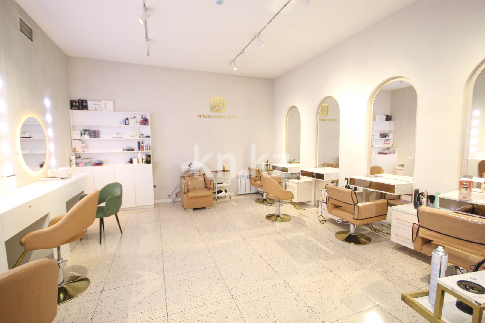 Продажа , 210 м², пр. Абая, дом  150 - ул. Тургута Озала - Продажа действующего бизнеса в Алматы с фото фото 1 из 5